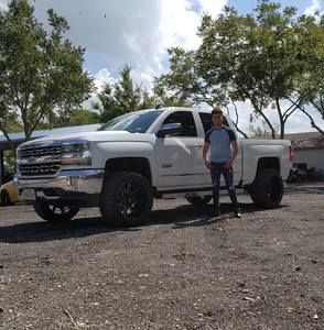 Meet your Posher, Sergio